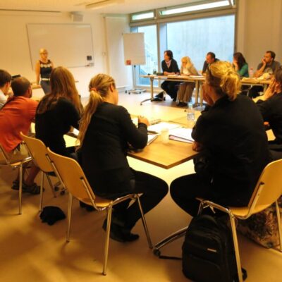 Pédagogie Clients / Prise en charge, programme et suivi, théorie - AoA formation - Formation professionnelle en éducation canine, éducation canine pour particuliers, garderie pour chiens.